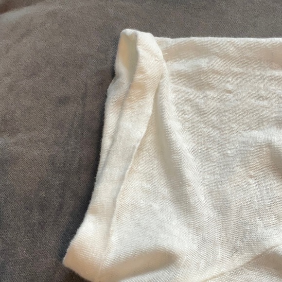 Tristan linen Top - Picture 4 of 5